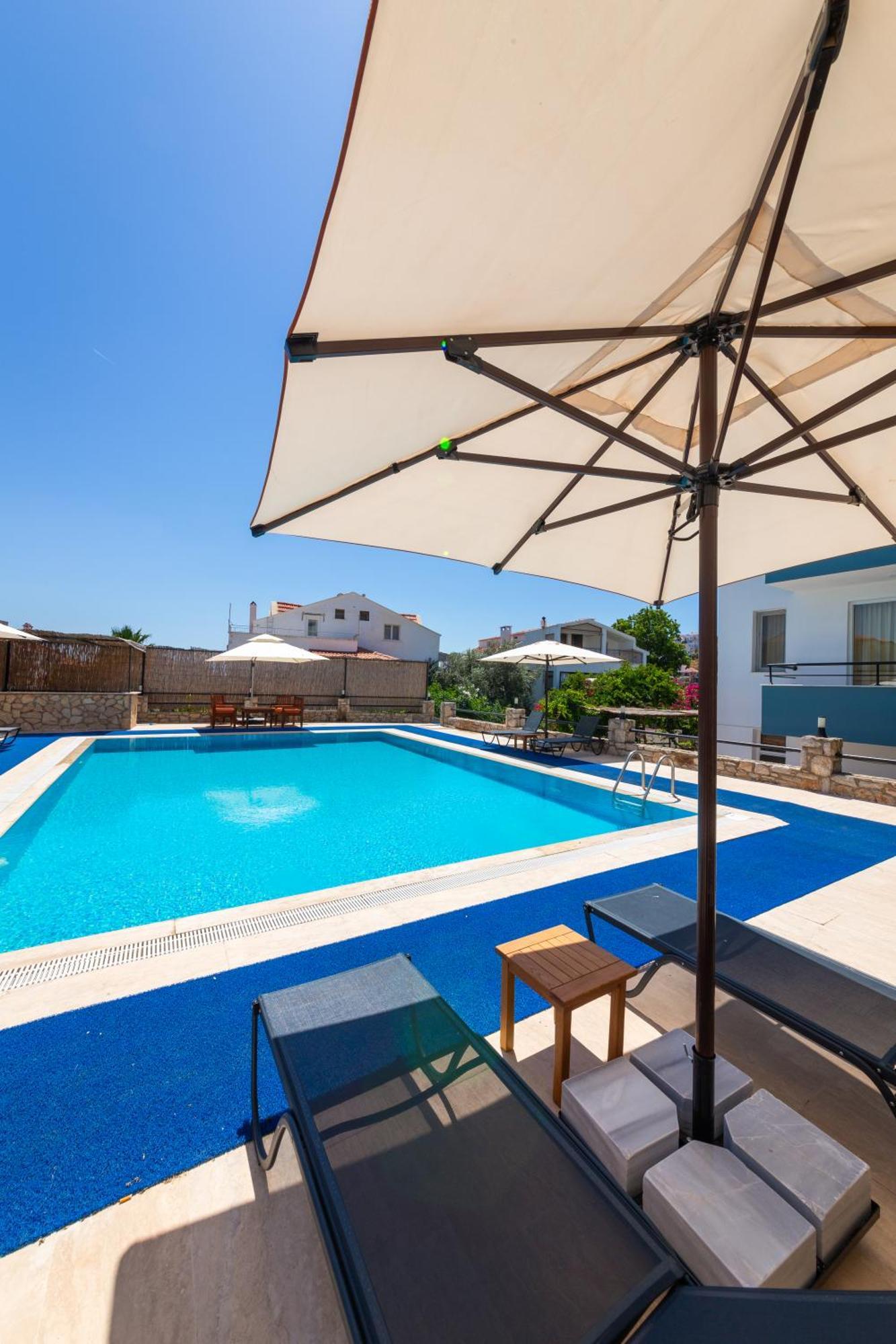 Oezguem Suite Otel Датча Екстер'єр фото