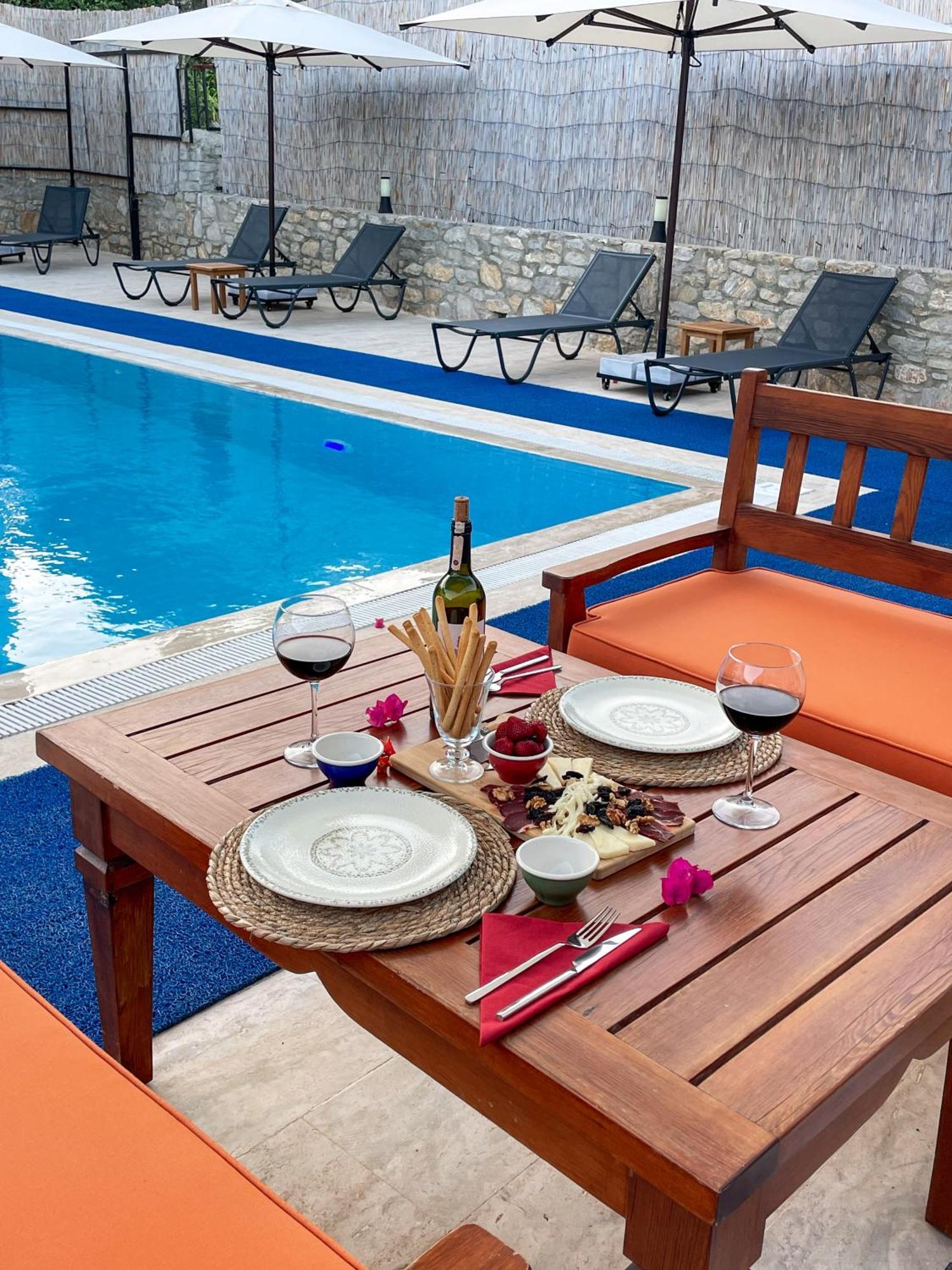 Oezguem Suite Otel Датча Екстер'єр фото