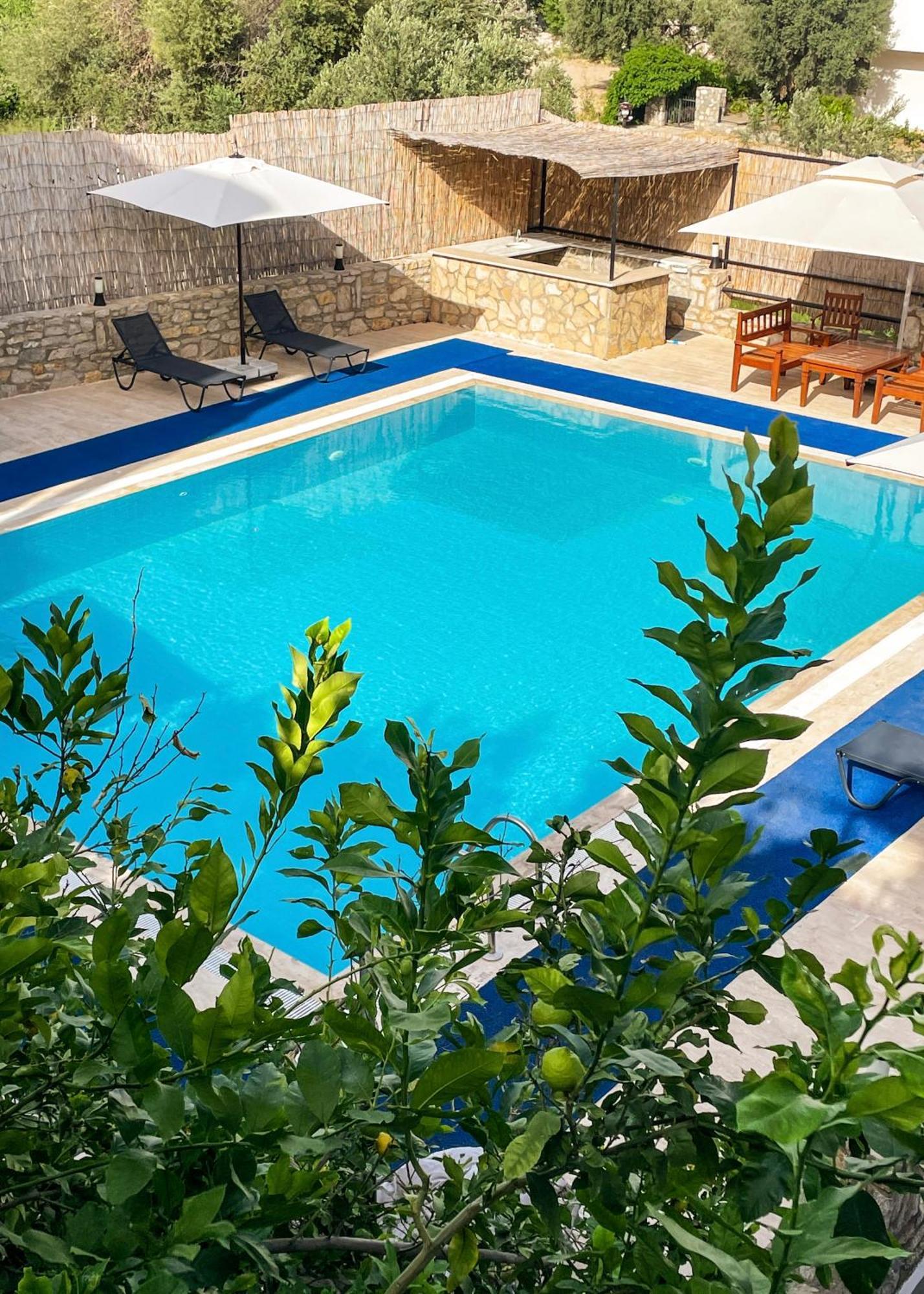Oezguem Suite Otel Датча Екстер'єр фото
