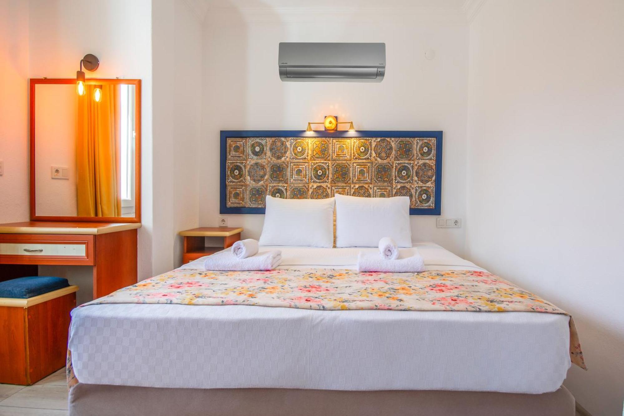 Oezguem Suite Otel Датча Екстер'єр фото